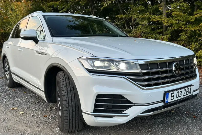 Volkswagen Touareg din 2023 cu 61.000 km - oferta VOL259336 - foto 3