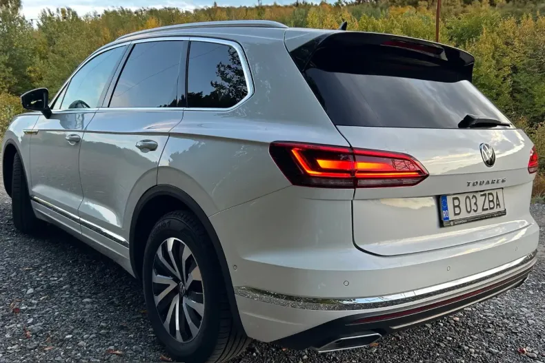 Volkswagen Touareg din 2023 cu 61.000 km - oferta VOL259336 - foto 4