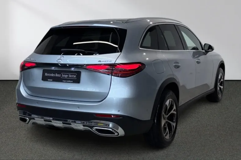 Mercedes-Benz GLC 300 (Clasa GLC) din 2025 cu 13.923 km - oferta MER259344 - foto 3