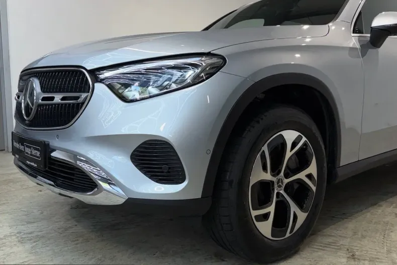 Mercedes-Benz GLC 300 (Clasa GLC) din 2025 cu 13.923 km - oferta MER259344 - foto 6