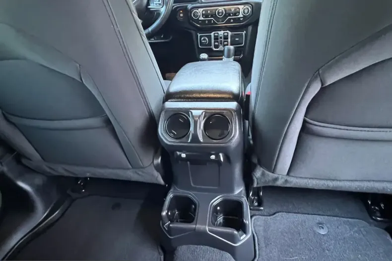Jeep Wrangler din 2022 cu 20.765 km - oferta JEE259348 - foto 30