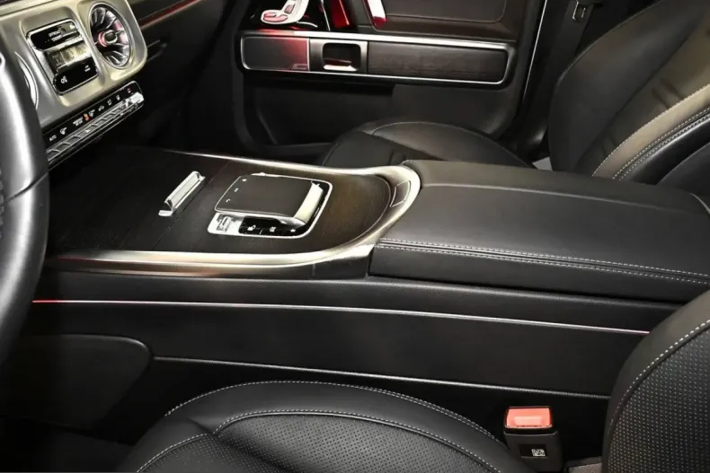 Mercedes-Benz G 500 (Clasa G) din 2025 cu 6.375 km - oferta MER259354 - foto 11
