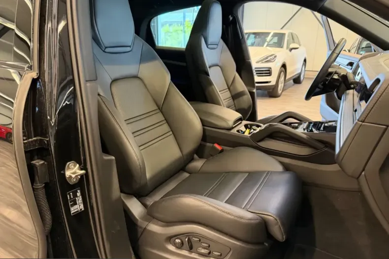 Porsche Cayenne din 2025 cu 21.000 km - oferta POR259356 - foto 12