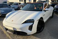 Porsche Taycan din 2024 cu 54.999 km - oferta POR259358 - foto 1