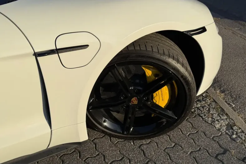 Porsche Taycan din 2024 cu 54.999 km - oferta POR259358 - foto 11