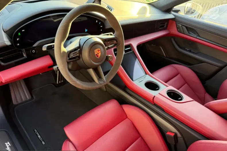 Porsche Taycan din 2024 cu 54.999 km - oferta POR259358 - foto 13