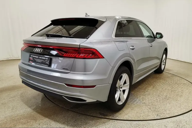 Audi Q8 din 2022 cu 74.860 km - oferta AUD259368 - foto 4
