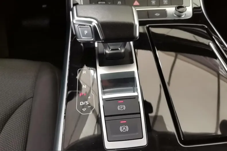 Audi Q8 din 2022 cu 74.860 km - oferta AUD259368 - foto 11