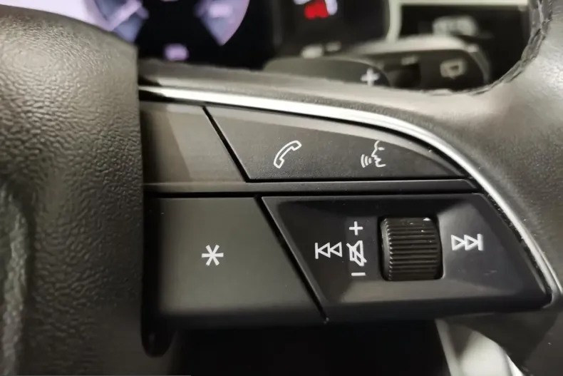 Audi Q8 din 2022 cu 74.860 km - oferta AUD259368 - foto 17