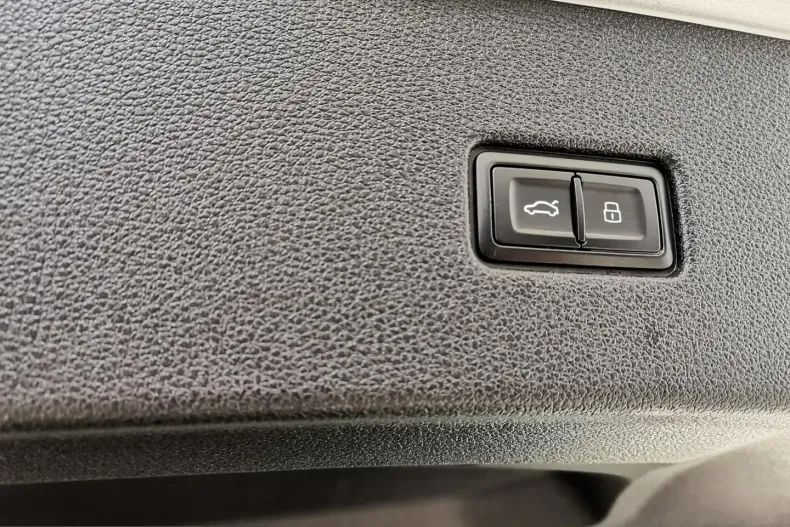 Audi Q8 din 2022 cu 74.860 km - oferta AUD259368 - foto 23
