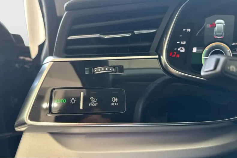 Audi Q8 din 2021 cu 62.604 km - oferta AUD259369 - foto 17