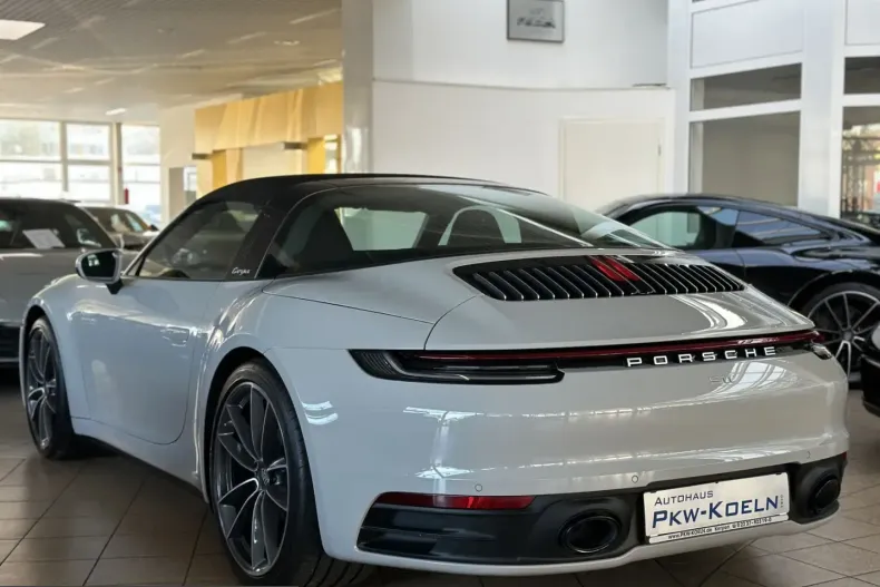 Porsche 992 din 2022 cu 19.800 km - oferta POR259372 - foto 4