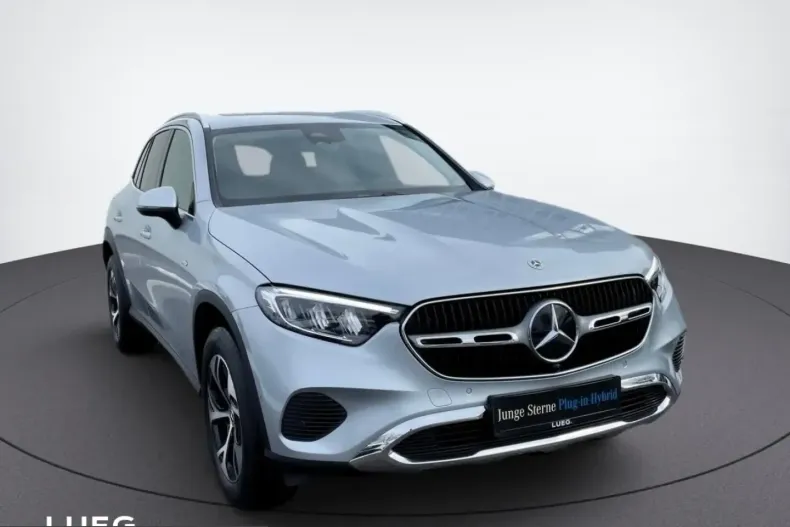 Mercedes-Benz GLC 300 (Clasa GLC) din 2025 cu 14.893 km - oferta MER259421 - foto 1