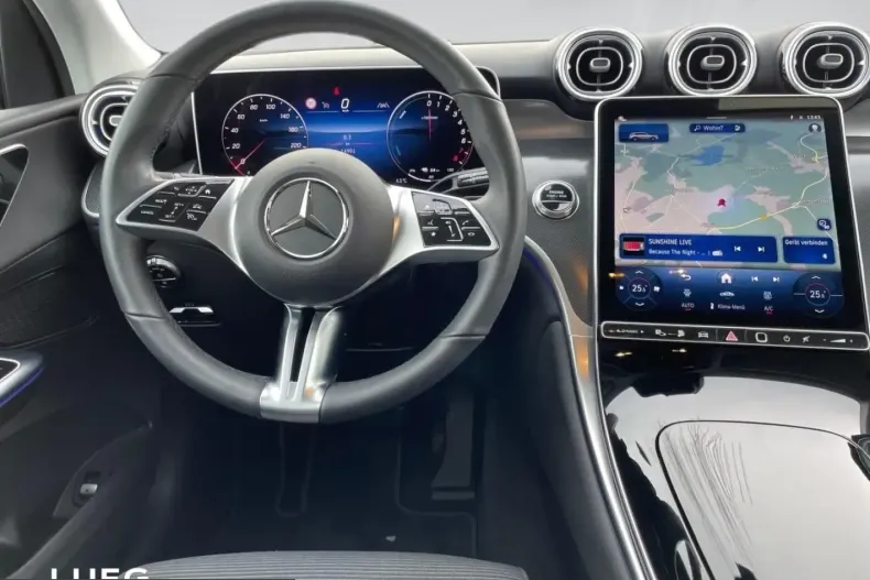 Mercedes-Benz GLC 300 (Clasa GLC) din 2025 cu 14.893 km - oferta MER259421 - foto 11