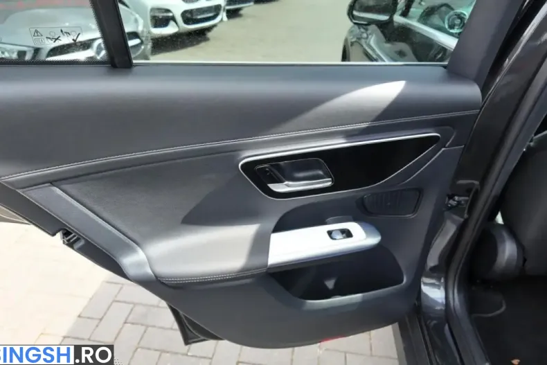 Mercedes-Benz GLC 300 (Clasa GLC) din 2025 cu 19.520 km - oferta MER259429 - foto 13