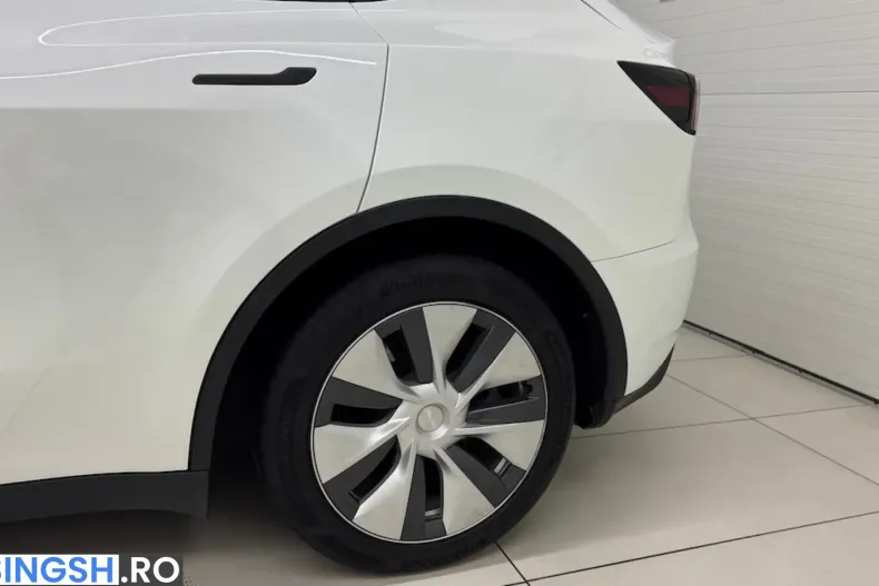 Tesla Model Y din 2023 cu 61.836 km - oferta TES259431 - foto 9