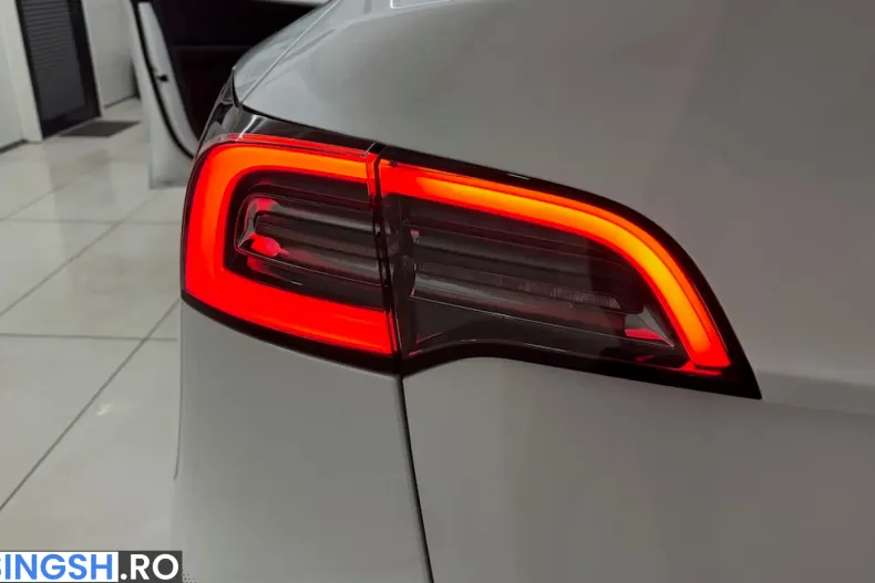 Tesla Model Y din 2023 cu 61.836 km - oferta TES259431 - foto 11