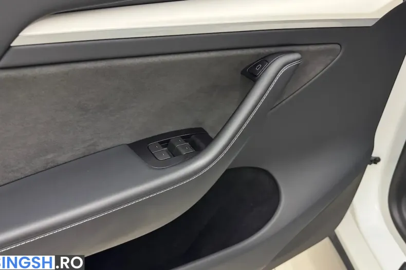 Tesla Model Y din 2023 cu 61.836 km - oferta TES259431 - foto 16