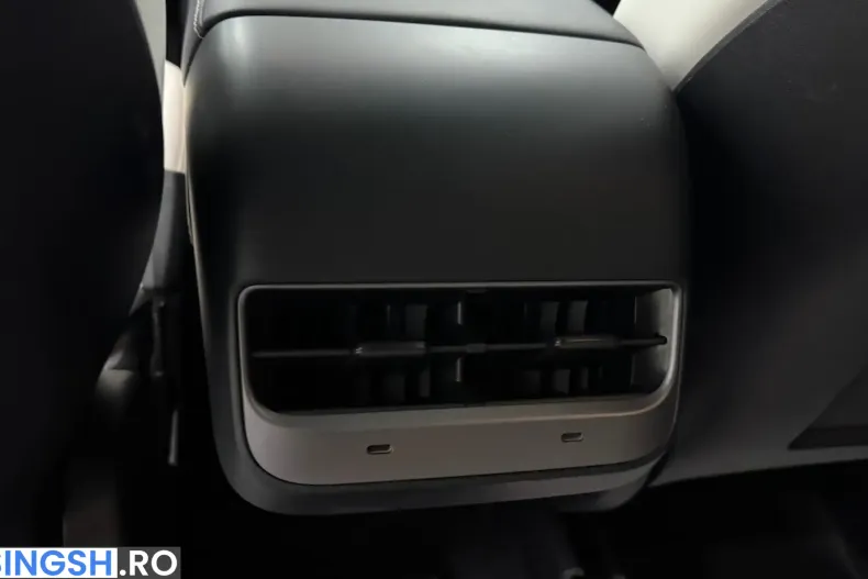 Tesla Model Y din 2023 cu 61.836 km - oferta TES259431 - foto 23