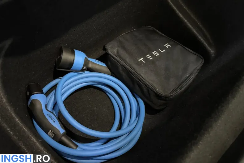 Tesla Model Y din 2023 cu 61.836 km - oferta TES259431 - foto 32