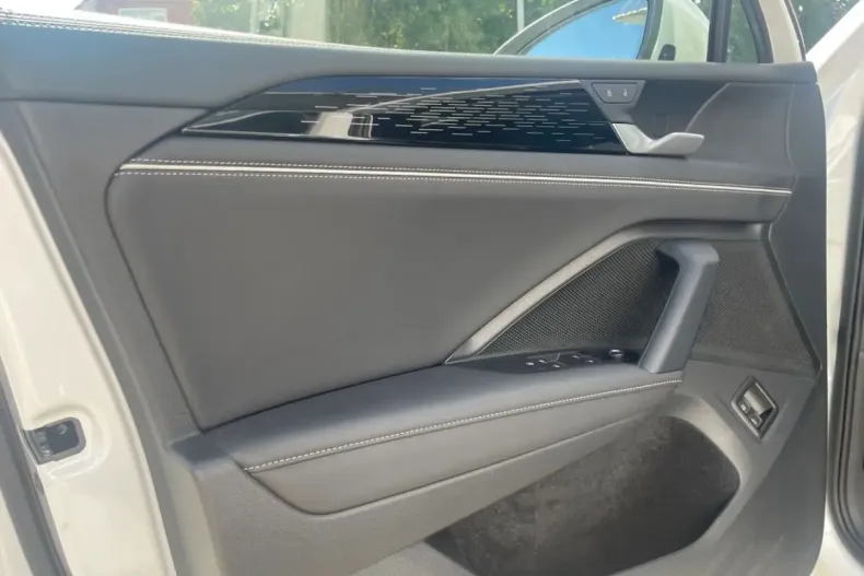 Volkswagen Tiguan din 2025 cu 1 km - oferta VOL259442 - foto 4