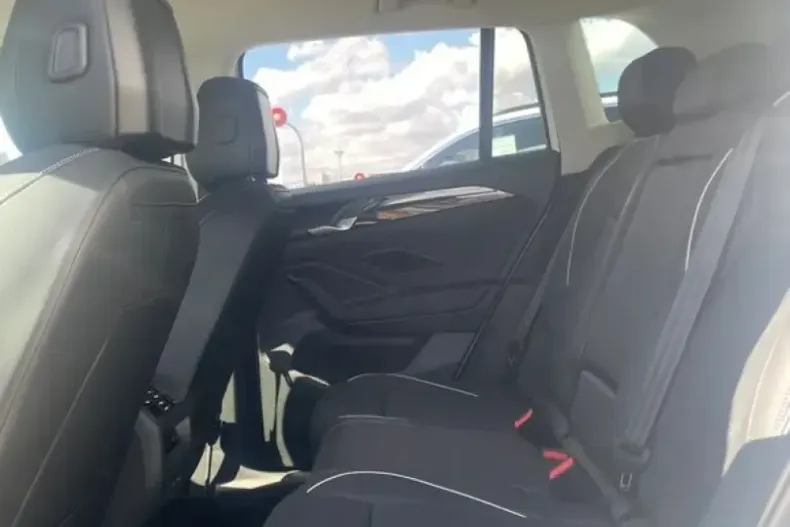 Volkswagen Tiguan din 2025 cu 1 km - oferta VOL259442 - foto 7