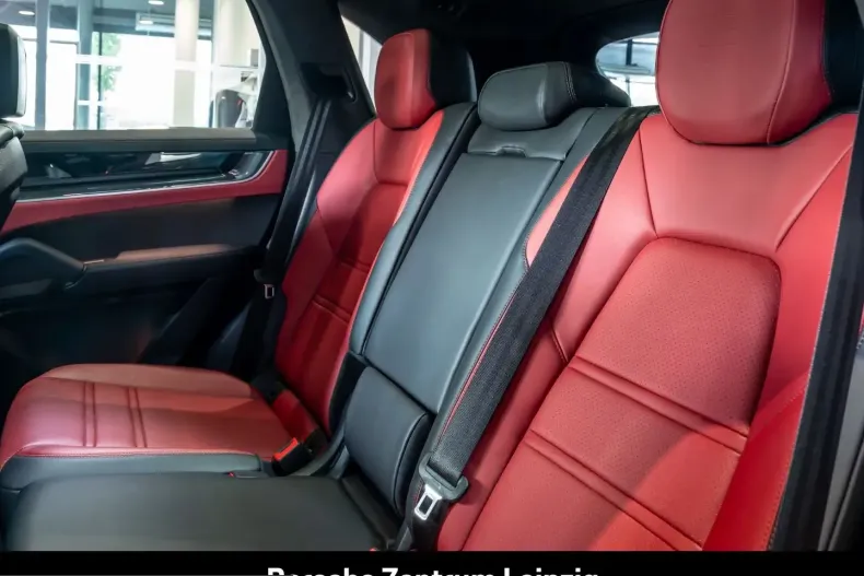 Porsche Cayenne din 2024 cu 26.945 km - oferta POR259451 - foto 19