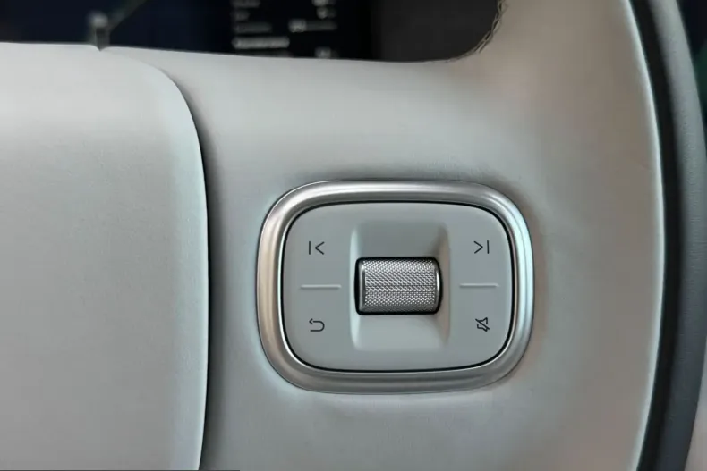 XPENG G6 din 2025 cu 4.100 km - oferta XPE259467 - foto 19