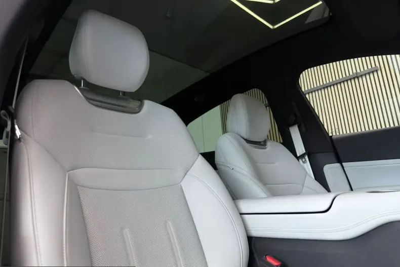XPENG G6 din 2025 cu 4.100 km - oferta XPE259467 - foto 41