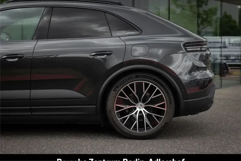 Porsche Macan din 2025 cu 14.927 km - oferta POR259471 - foto 15