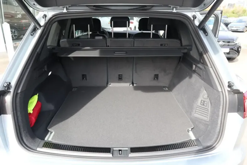 Volkswagen Touareg din 2025 cu 19.900 km - oferta VOL259489 - foto 19