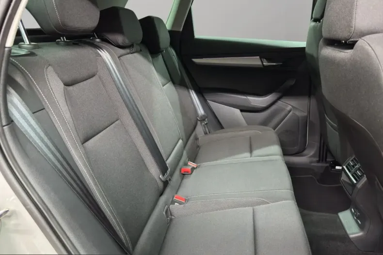 Skoda Karoq din 2025 cu 24.132 km - oferta SKO259512 - foto 8