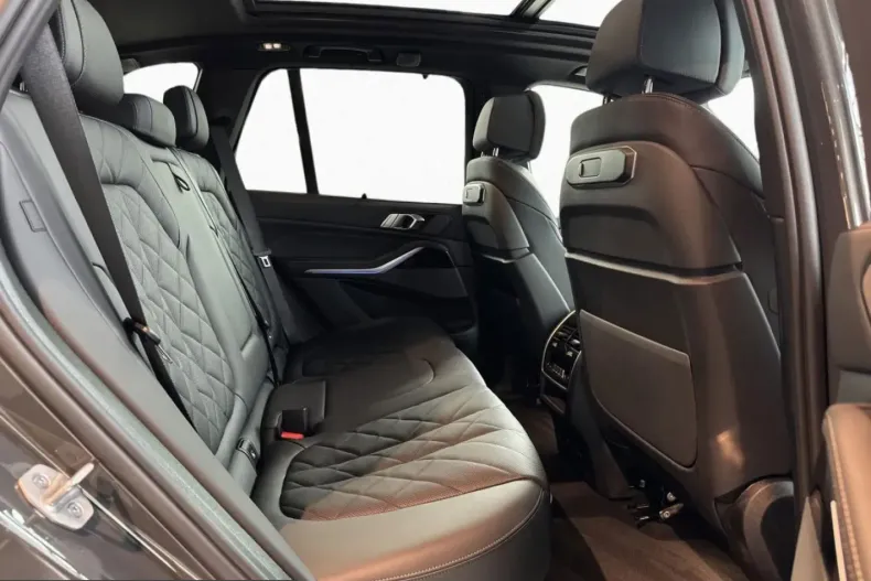 BMW X5 (Seria X) din 2026 cu 15.574 km - oferta BMW259517 - foto 8