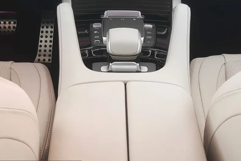 Mercedes-Benz GLS 63 AMG (Clasa GLS) din 2025 cu 13.112 km - oferta MER259523 - foto 19
