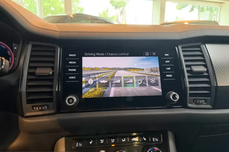 Skoda Kodiaq din 2023 cu 79.050 km - oferta SKO259533 - foto 18