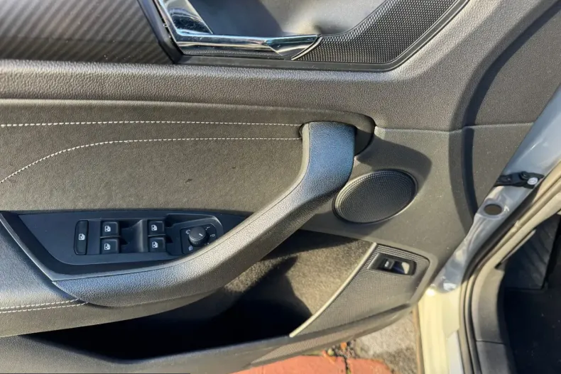 Skoda Kodiaq din 2023 cu 86.300 km - oferta SKO259535 - foto 8