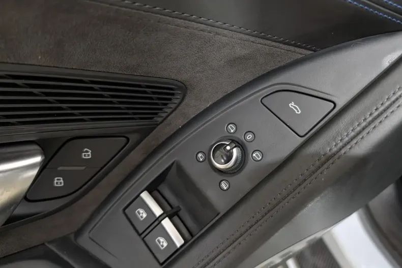 Audi R8 din 2023 cu 39.800 km - oferta AUD259545 - foto 13