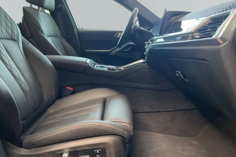BMW X6 (Seria X) din 2024 cu 5.965 km - oferta BMW259546 - foto 11