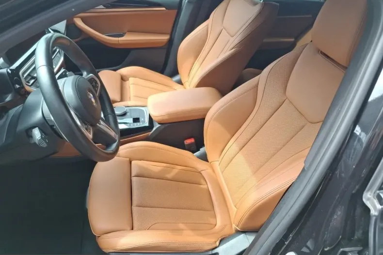 BMW X4 (Seria X) din 2023 cu 45.990 km - oferta BMW259554 - foto 9