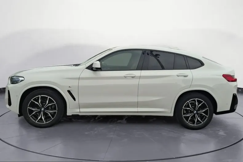 BMW X4 (Seria X) din 2023 cu 40.900 km - oferta BMW259562 - foto 2