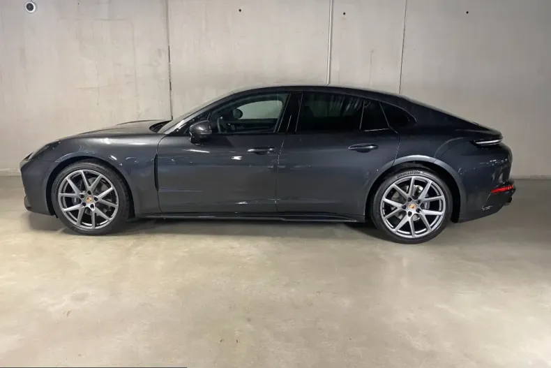 Porsche Panamera din 2025 cu 19.900 km - oferta POR259583 - foto 2