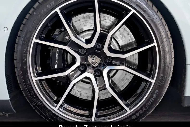 Porsche Taycan din 2025 cu 22.761 km - oferta POR259584 - foto 10