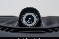Porsche Taycan din 2025 cu 22.761 km - oferta POR259584 - foto 25