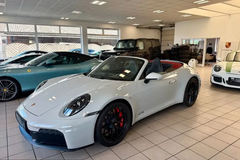 Porsche 992 din 2025 cu 4.576 km - oferta POR259588 - foto 1
