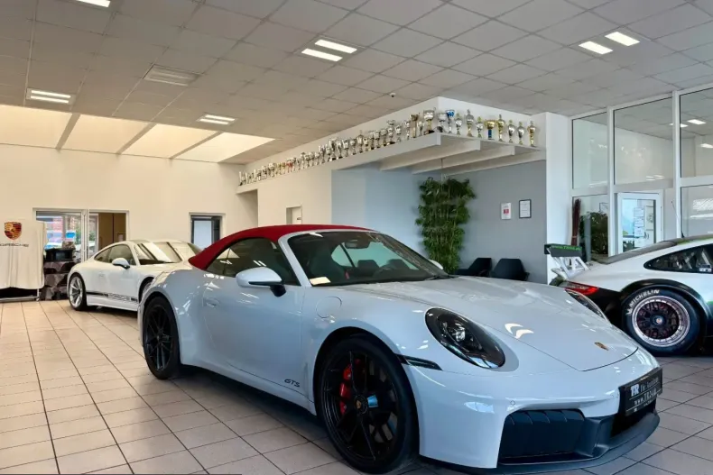 Porsche 992 din 2025 cu 4.576 km - oferta POR259588 - foto 4