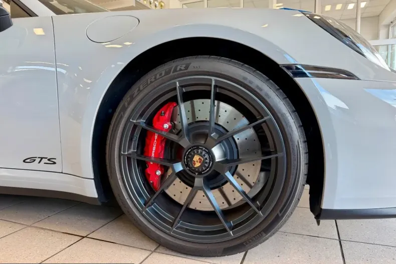 Porsche 992 din 2025 cu 4.576 km - oferta POR259588 - foto 9