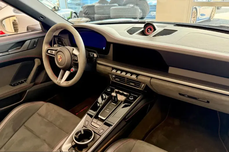 Porsche 992 din 2025 cu 4.576 km - oferta POR259588 - foto 14