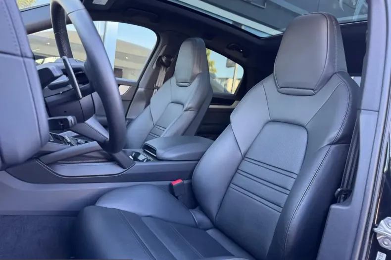 Porsche Cayenne din 2025 cu 20.081 km - oferta POR259590 - foto 9