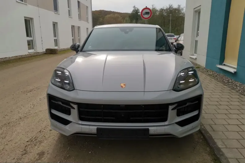 Porsche Cayenne din 2025 cu 14.500 km - oferta POR259604 - foto 23