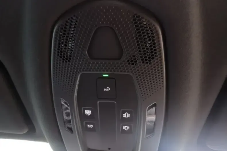 Porsche Cayenne din 2025 cu 14.500 km - oferta POR259604 - foto 47